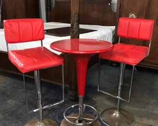 Modern Bar Table with stools Orlando Auction