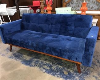 Blue Futon Orlando Auction