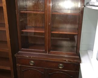 Vintage China hutch Orlando