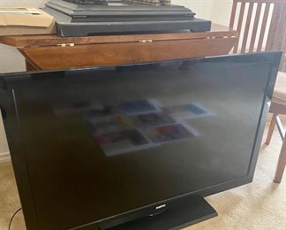 42” Sanyo TV