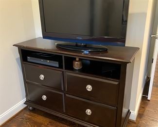 4 Drawer TV Stand