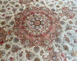 Persian Tabriz Cotton With Silk Highlights Rug (8'1"D)