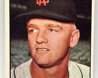 Lot 812   3 Bid(s)
Whitey Herzog 1961 Topps #106 Baseball Card