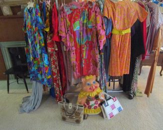 Tons of GREAT 1960's vintage ladies clothing