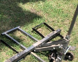 Jack for Motorcycle / lawnmower 