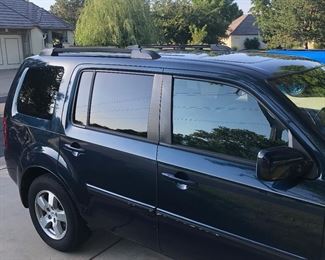 2011 Honda Pilot loaded 112,000 