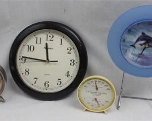 Lot 002   1 Bid(s)
Assorted Clocks