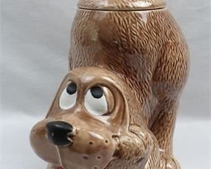 Lot 039   6 Bid(s)
Vintage McCoy USA Thinking Hound Dog Cookie Jar - 0272