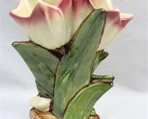 Lot 052   11 Bid(s)
McCoy Pottery Double Tulip Vase