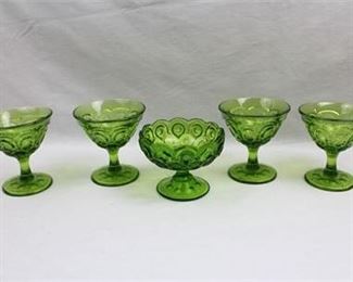 Lot 066   3 Bid(s)
Vintage Moon and Stars Green Compote and Sherbet Dessert Glasses LE Smith
