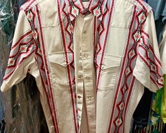 Large White Horse - Aztec Design Button Up Short Sleeve Shirt