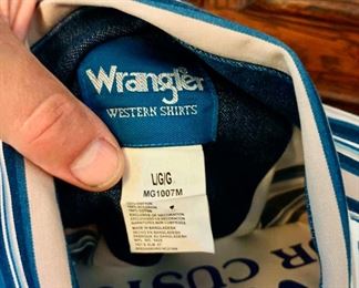 Large Wrangler - Blue, Tan & White Striped Button Up Long Sleeve