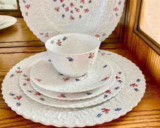 Spode Copland - Forget Me Not Dinnerware Set