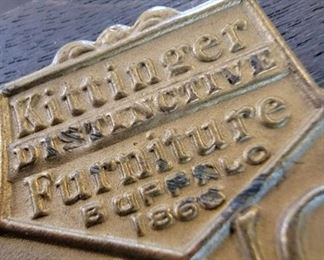 This label is affixed to each piece. 