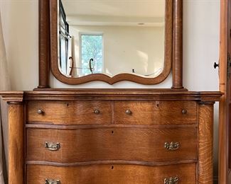 Early 1900s oak dresser. 