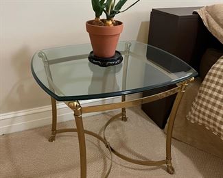 Beveled Glass Top With Metal Base End Table (pr)