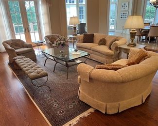 Beacon Hill By Kindel Furniture Sofas & Armchairs