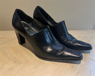 Women's Stuart Weitzman Black Leather Heeled Shoes Size 8