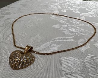 18K Gold Necklace With 18K Gold Heart Pendant