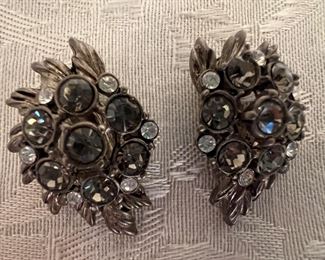 Vintage Oscar De La Renta Earrings