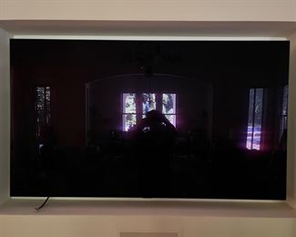 2018 LG C8PUA 4K HDR Smart OLED TV w/ AI ThinQ® - 65" Class