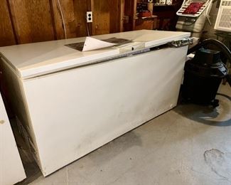 Chest freezer