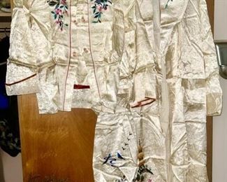 Silk Oriental loungeware