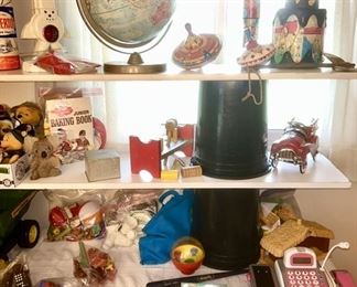 Vintage toys, World globe