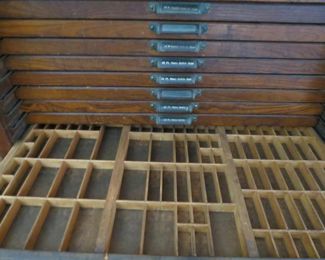 Antique  Hamilton Letterpress Printers 24 Drawer File Cabinet Oak Wood 37"W x 23.5"D x 44"H