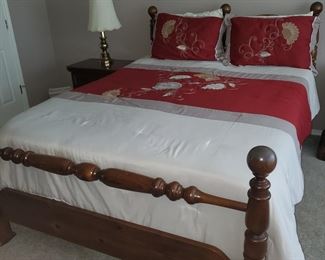 Paul Bunyan style headboard/foot-board Queen size