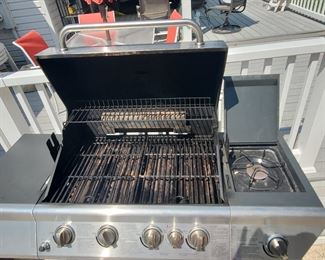 Stainless steel - 4 burner - 1 side burner