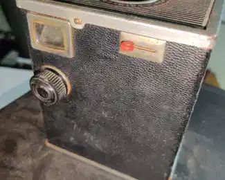 Numerous vintage cameras...