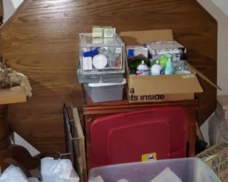 Octagon bumper pool table