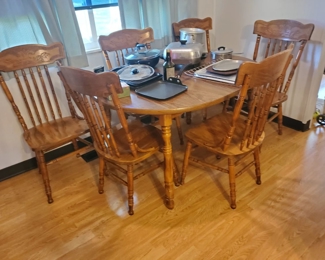 Nice solid dining table with (6) chairs