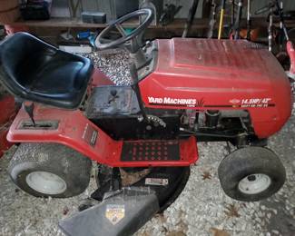 Yard Machines - needs cleaning