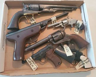 1853 Colt .36 cal, Percussion Calvary Model /  Vintage Pioneer pellet / 1871 Colt-Otis Smith revolver .22 cal / / 177 cal-P 38 replica Hong Kong WWII / 1960 Italian starter pistol .22 cal /