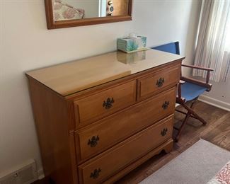 Dresser & mirror