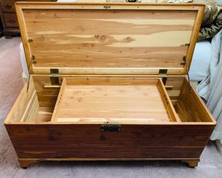 Inside Hope Chest w/ Tray
