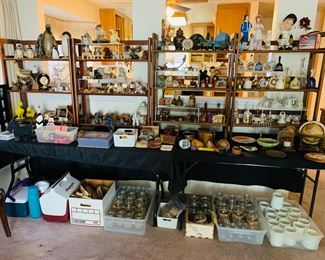 Around the World Collectibles / Decor