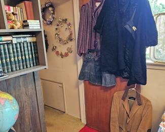 Vintage women's clothing. 
Purses, hats & other accessories.