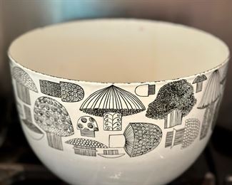 FINEL Vintage metal mushroom mixing bowl