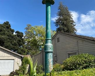 Stunning antique street light with original “turned purple” glass globe - what a wowzer!!! Imagine this in YOUR yard!! 