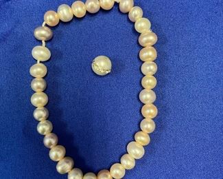 Pearl Bracelet and Studded Pearl Unverified