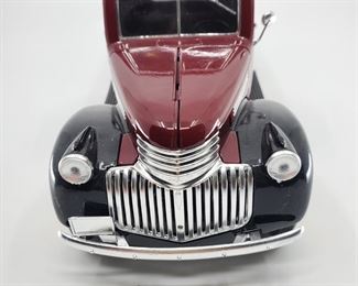 Lot 005-MT: 1946 Chevrolet Pickup Die-cast

Features:

Manufacturer: Saido
Mfg. Year: N/A
Scale: 1:19
Country of Origin: France
Color: Burgundy and black
Material: Diecast Metal with some plastic parts
Condition: Good Pre-owned

