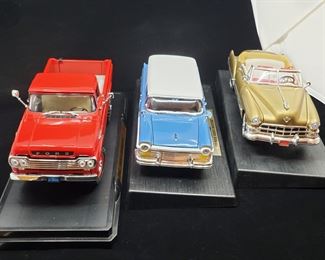 Lot 048-MT: Three Classic Die-casts for the Road 

Features:
•	Road Legends Diecast 1949 Cadillac Coupe de Villa
•	Road Legends Diecast 1957 Ford Courier Sedan Delivery
•	Road Signature Diecast 1959 Ford F-250 Pickup
