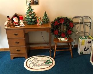Maple Desk with Chair 