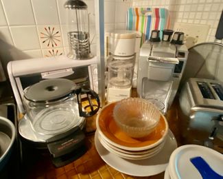 Small appliances, dishes
