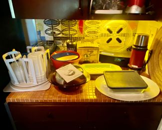 Mixing bowls and kitchenwares