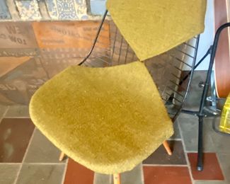 MCM  Herman Miller Eiffel Wire Chair