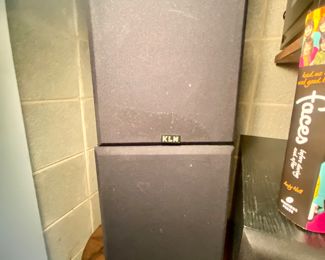 KLH  speaker set